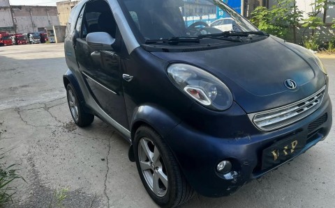 小贵族汽车（小贵族车标）