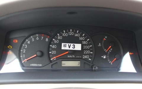 丰田花冠汽车（丰田花冠汽车仪表盘）