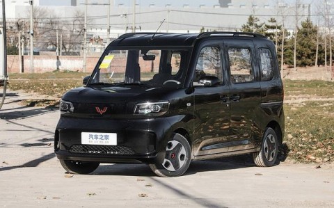 柳州五菱汽车报价（柳州五菱suv汽车价格）