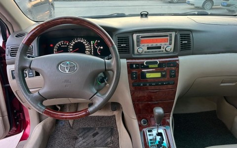 丰田花冠汽车（丰田花冠汽车中控台）