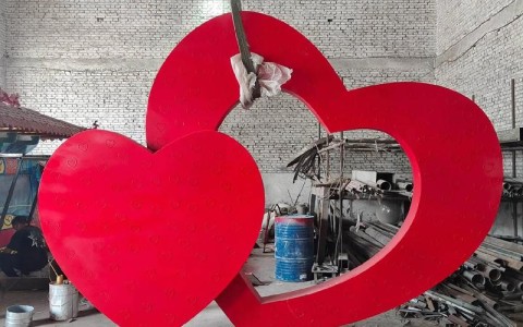 不锈钢装饰品（不锈钢装饰品爱心拉丝的图片）