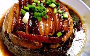 小杨哥鞠躬致歉梅菜扣肉事件梅菜扣肉事件引发的影响 三只羊就梅菜扣肉事件致歉