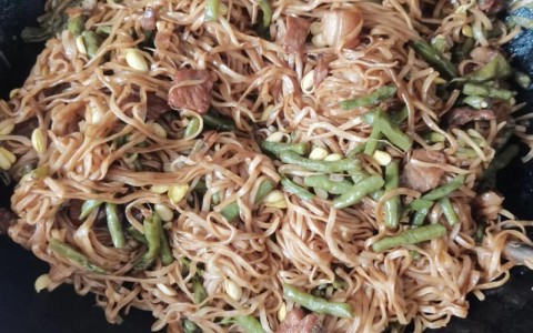 焖面的做法（焖面的做法简单又好吃）