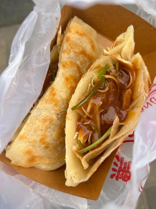 熏肉大饼的做法(熏肉大饼的做法窍门)