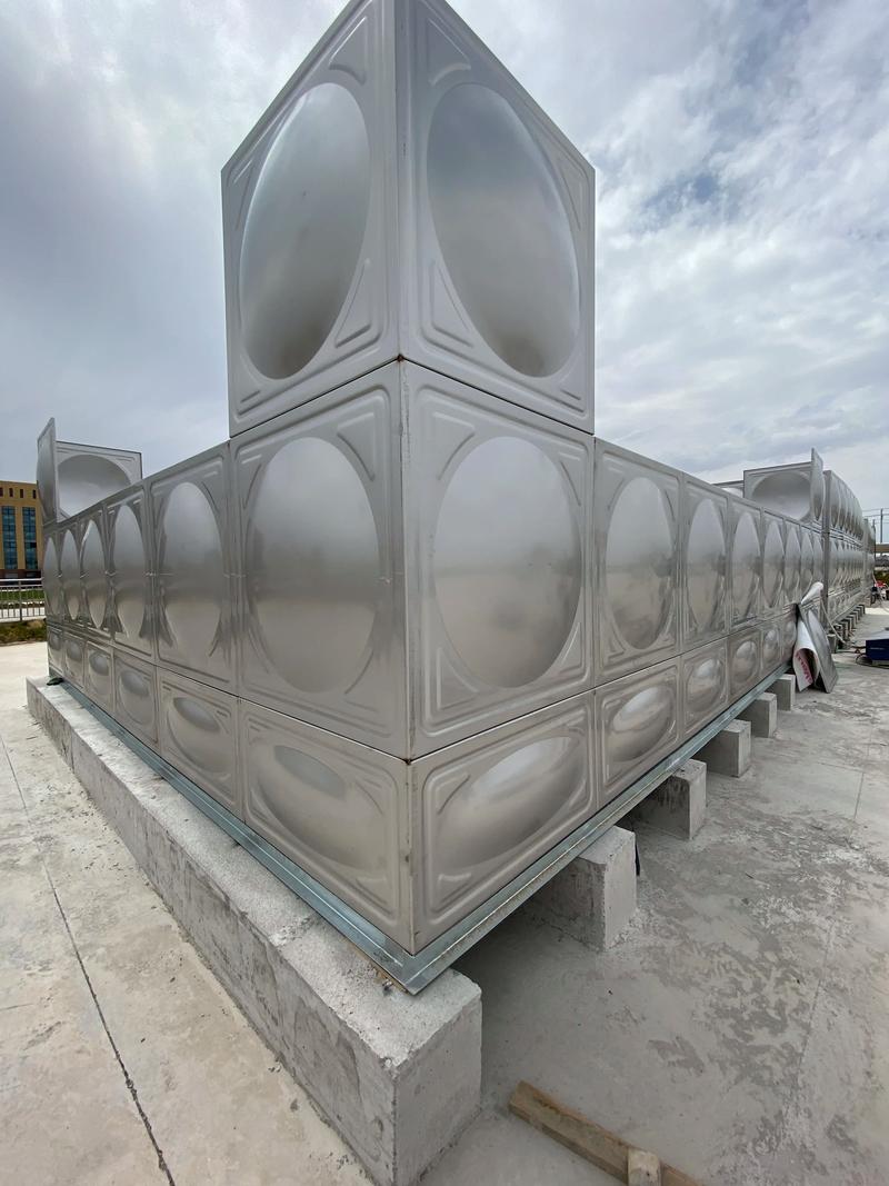 上海不锈钢水箱厂（上海不锈钢水箱招投标）