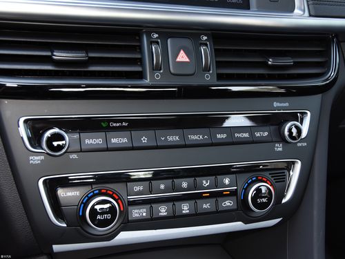 起亚k5汽车（起亚K5汽车空调控制面板）