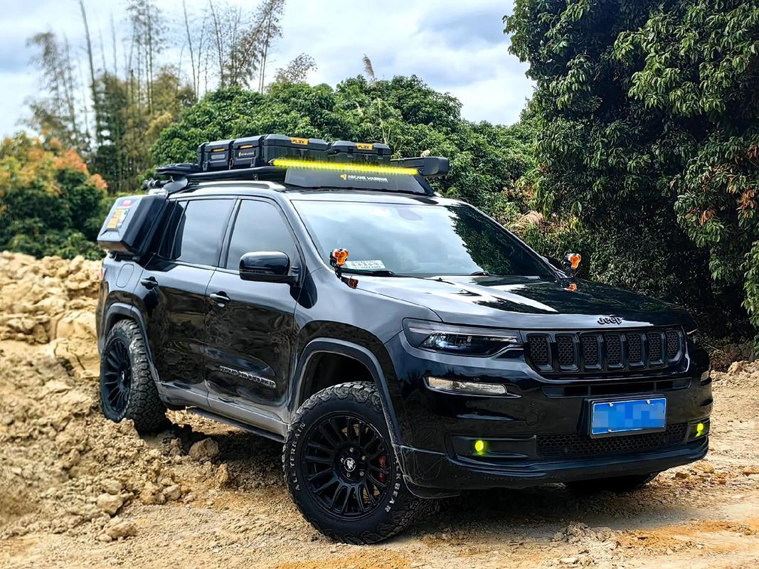 指挥官汽车（指挥官汽车膜是哪个厂家）