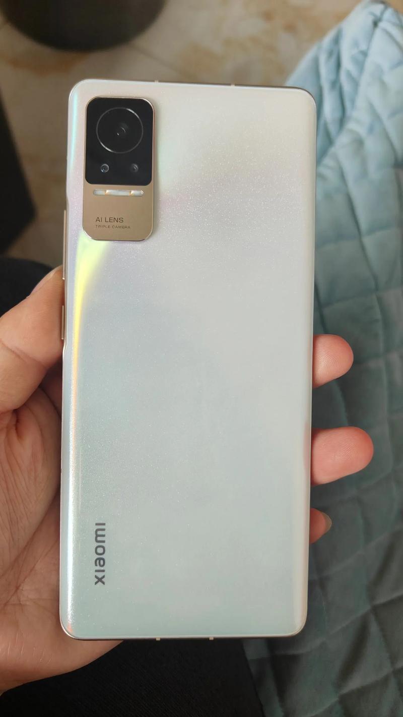 小米手机多少钱（二手小米手机多少钱）