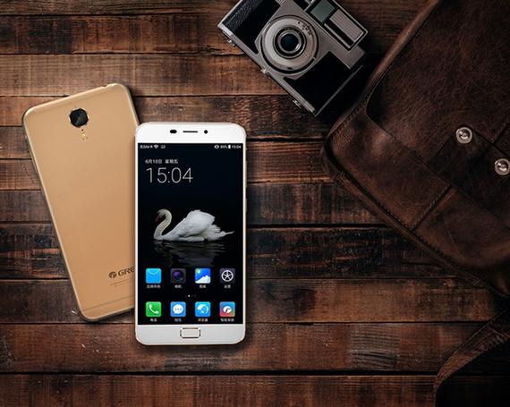 格力手机2（格力手机2屏幕比例）