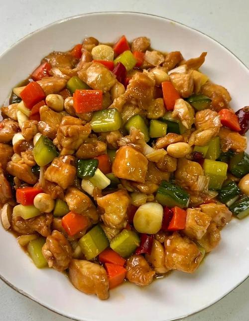 宫保鸡丁做法（宫保鸡丁的做法 正宗 步骤）