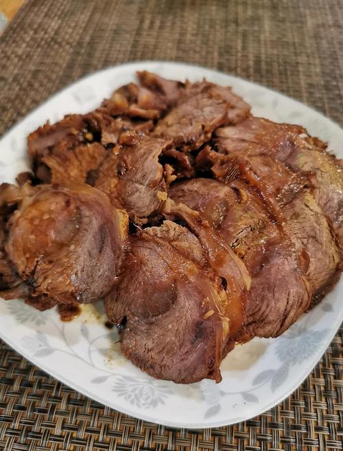 高压锅酱牛肉的做法(家庭版酱牛肉做法)