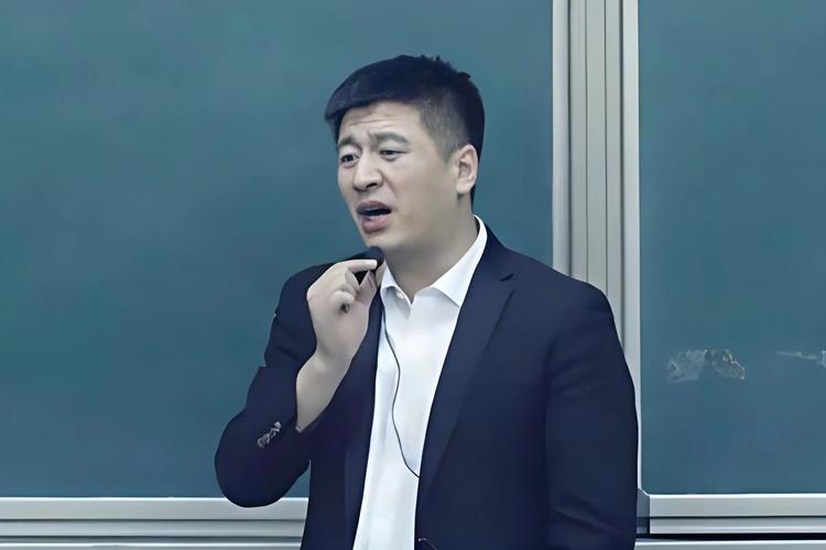 张雪峰最不建议上的211(张雪峰给211大学排名)