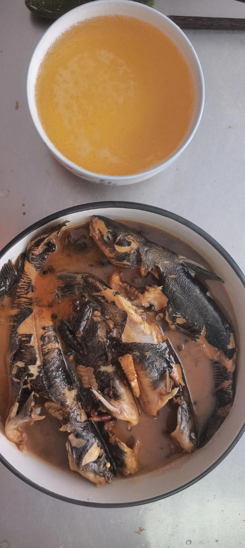 炖鱼的做法（炖鱼的做法家常简单）