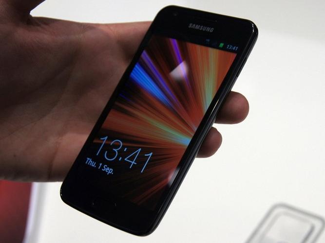 三星i9260手机报价及图片（三星i9220多少钱）