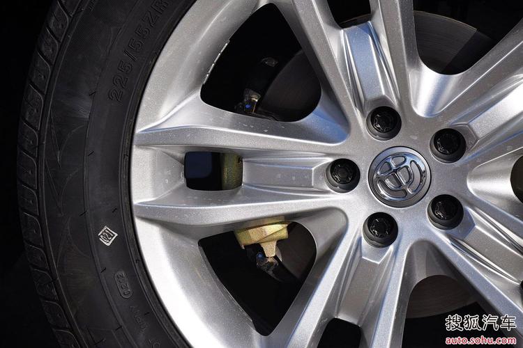 中华汽车（中华汽车售后服务电话24小时）