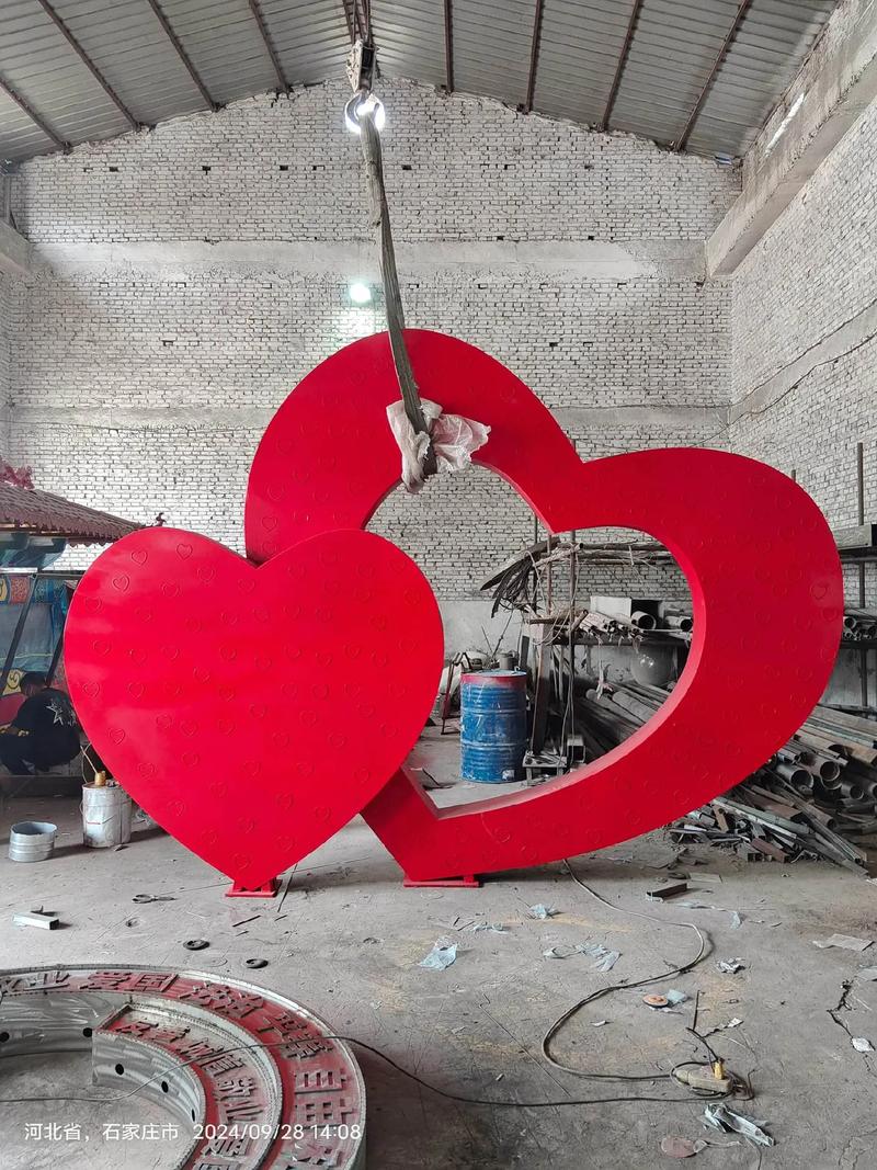不锈钢装饰品（不锈钢装饰品爱心拉丝的图片）