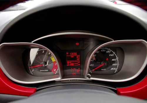 欧朗汽车(欧朗汽车仪表盘)