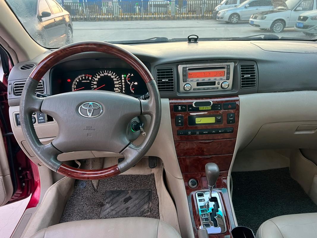 丰田花冠汽车（丰田花冠汽车中控台）